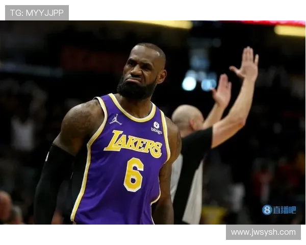 詹姆斯谈东西对抗湖人冲冠靠健康